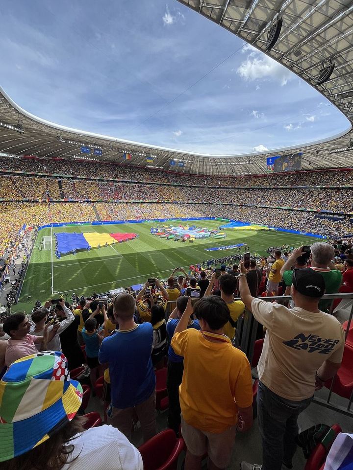 梅西、斯卡洛尼出席FanaticsFest活动（封面配图）